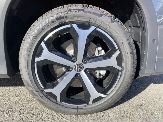 2025 Volkswagen Tiguan SE