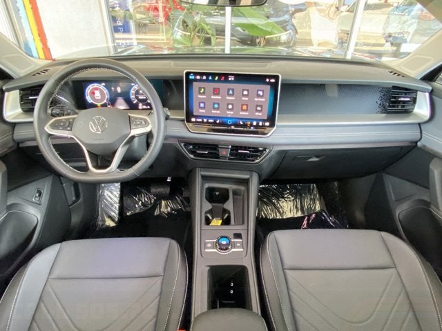 2025 Volkswagen Tiguan SE