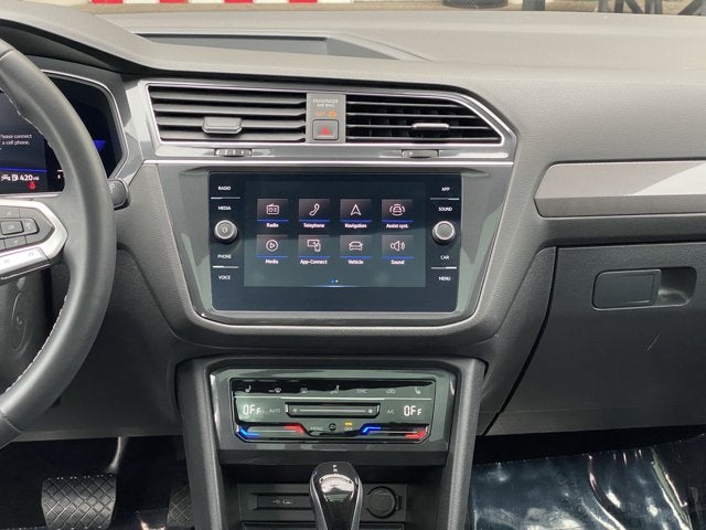 2023 Volkswagen Tiguan 2.0T SE