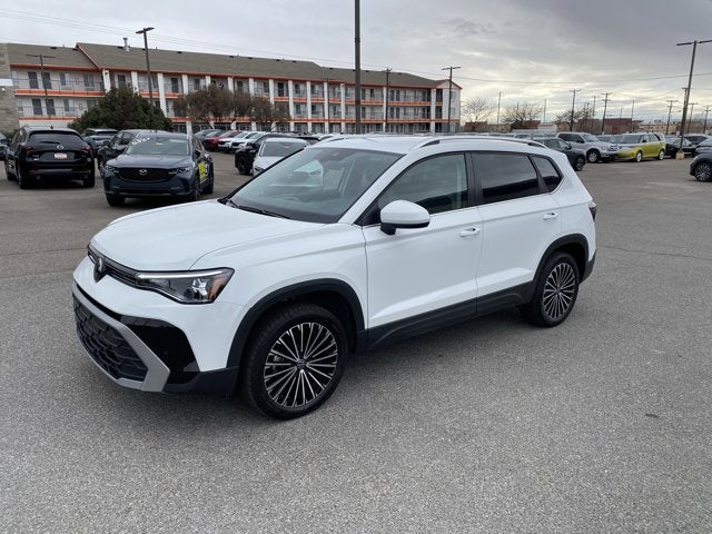 2025 Volkswagen Taos 1.5T SE