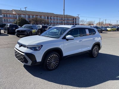 2025 Volkswagen Taos 1.5T SE