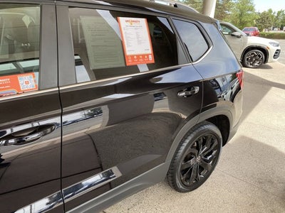 2023 Volkswagen Taos 1.5T SE