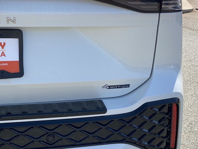 2026 Volkswagen Tiguan SEL R-Line Turbo