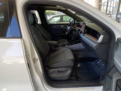 2026 Volkswagen Tiguan SEL R-Line Turbo