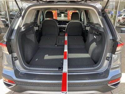 2026 Volkswagen Taos SE