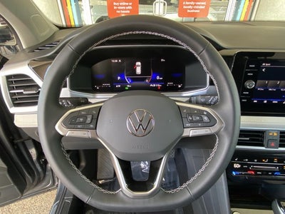 2026 Volkswagen Taos SE
