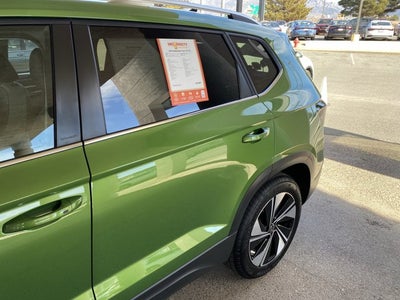 2025 Volkswagen Taos 1.5T SE