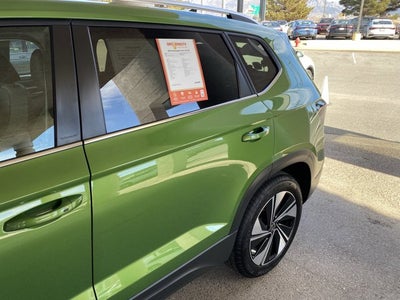 2025 Volkswagen Taos 1.5T SE