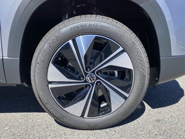 2026 Volkswagen Taos SE