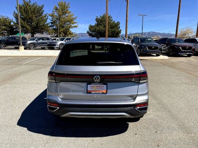 2026 Volkswagen Taos SE
