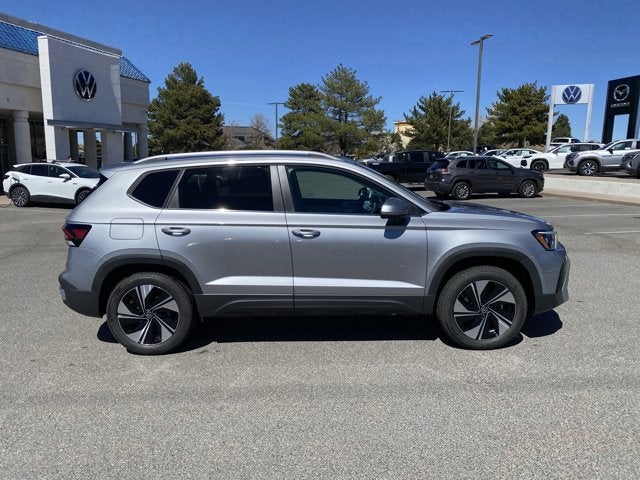 2026 Volkswagen Taos SE