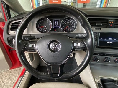 2017 Volkswagen Golf Wolfsburg Edition