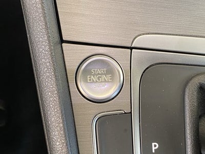 2016 Volkswagen Golf TSI SE 4-Door