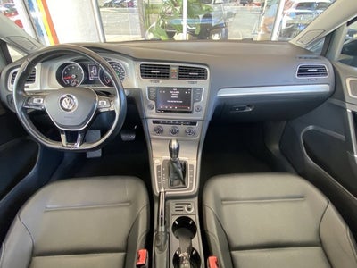 2016 Volkswagen Golf TSI SE 4-Door