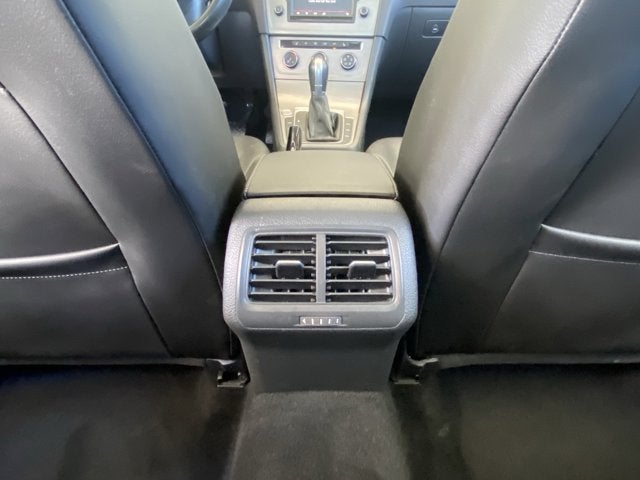 2016 Volkswagen Golf TSI SE 4-Door