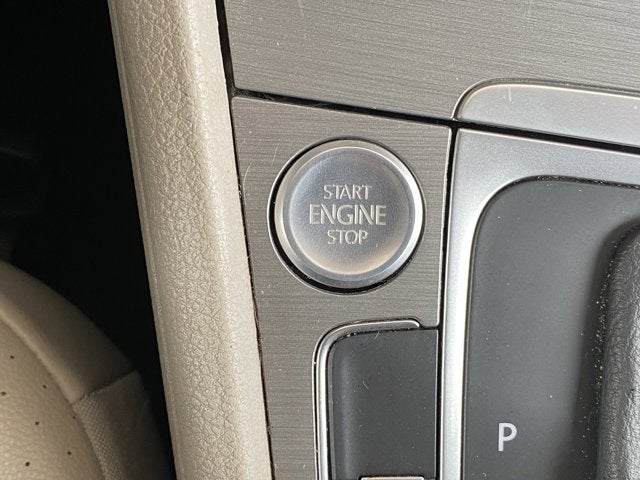 2016 Volkswagen Golf TSI SE 4-Door