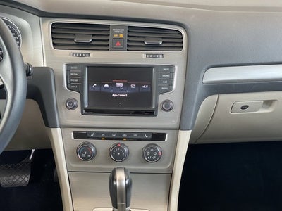 2016 Volkswagen Golf TSI SE 4-Door