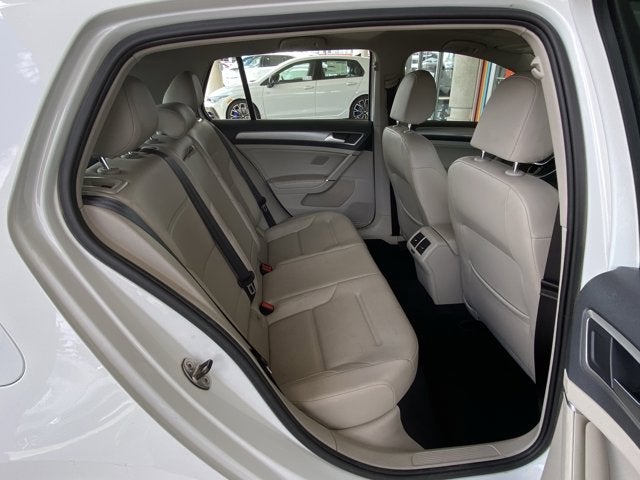 2016 Volkswagen Golf TSI SE 4-Door