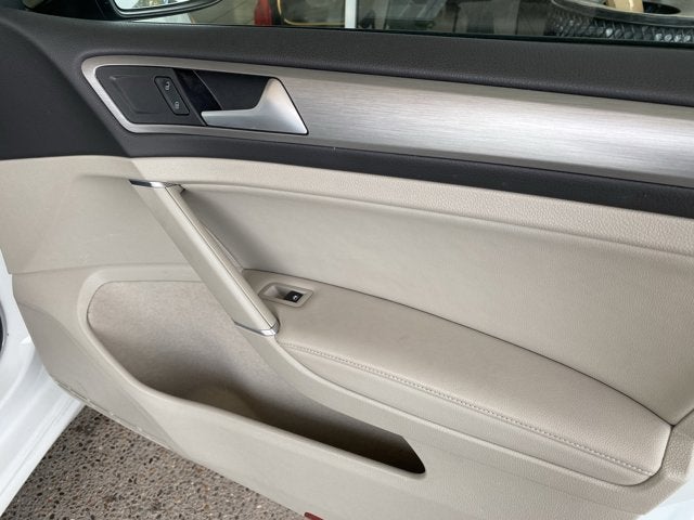 2016 Volkswagen Golf TSI SE 4-Door