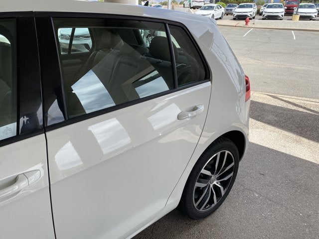 2016 Volkswagen Golf TSI SE 4-Door