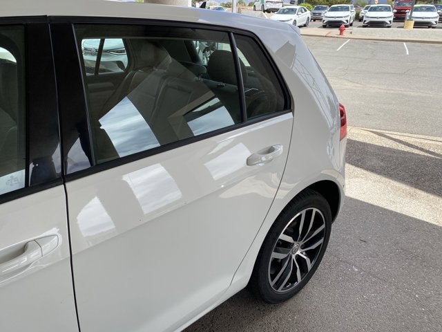 2016 Volkswagen Golf TSI SE 4-Door