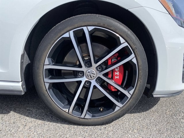 2017 Volkswagen GOLF GTI Base