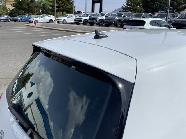 2017 Volkswagen GOLF GTI Base