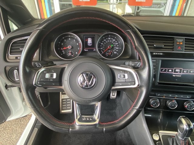 2017 Volkswagen GOLF GTI Base