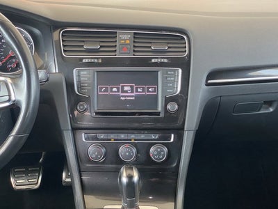 2017 Volkswagen GOLF GTI Base