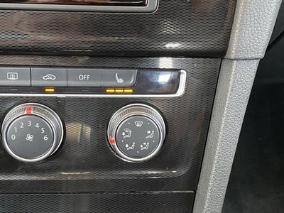 2017 Volkswagen GOLF GTI Base