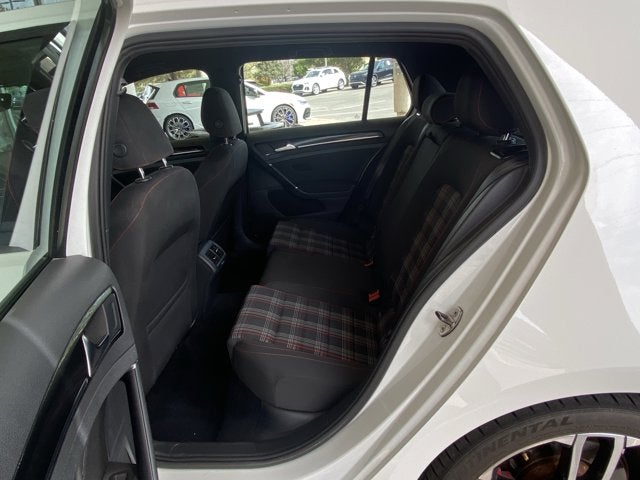 2017 Volkswagen GOLF GTI Base