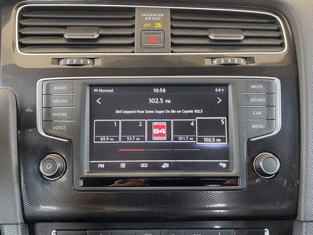 2017 Volkswagen GOLF GTI Base