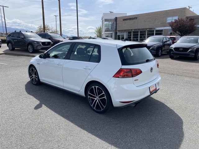 2017 Volkswagen GOLF GTI Base
