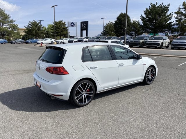 2017 Volkswagen GOLF GTI Base