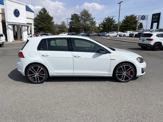 2017 Volkswagen GOLF GTI Base