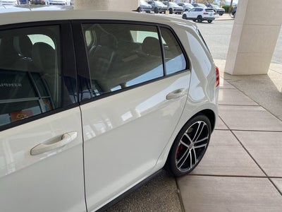 2017 Volkswagen GOLF GTI Base