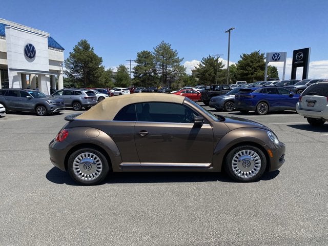 2016 Volkswagen Beetle Convertible 1.8T SE
