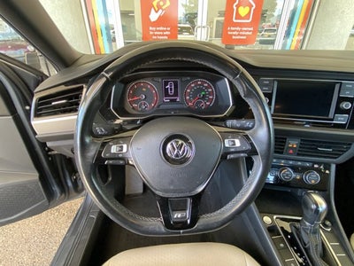 2019 Volkswagen Jetta R-Line