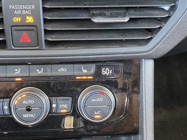 2019 Volkswagen Jetta R-Line