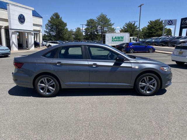 2019 Volkswagen Jetta R-Line