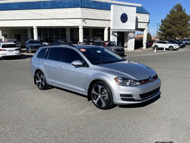 2015 Volkswagen Golf SportWagen S