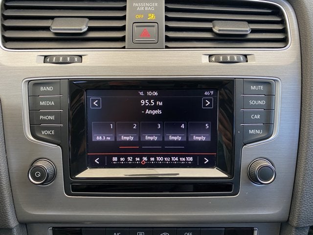 2015 Volkswagen Golf SportWagen S