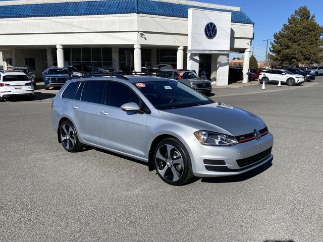 2015 Volkswagen Golf SportWagen S