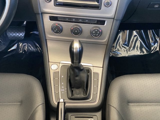 2015 Volkswagen Golf SportWagen S