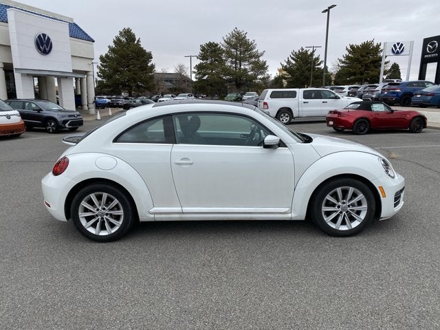 2019 Volkswagen Beetle 2.0T SE