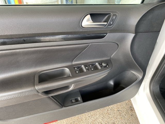 2013 Volkswagen JETTA SPORTWAGEN 2.0L TDI