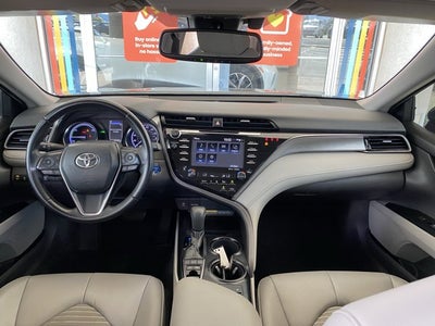2019 Toyota Camry SE