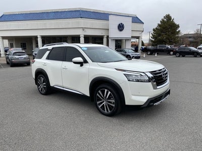 2024 Nissan Pathfinder Platinum