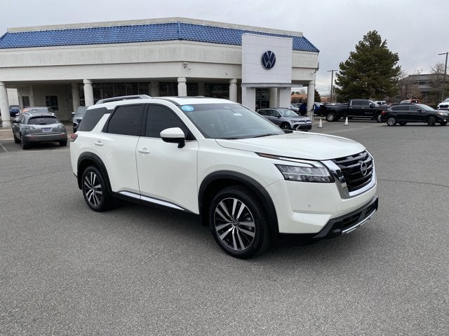 2024 Nissan Pathfinder Platinum