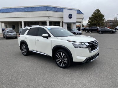 2024 Nissan Pathfinder Platinum
